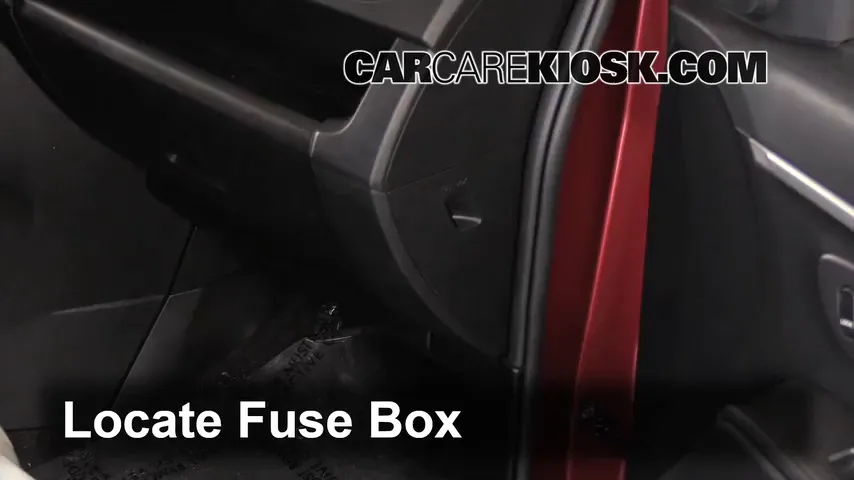 2013 Mazda 5 Sport 2.5L 4 Cyl. Fusible (interior) Cambio